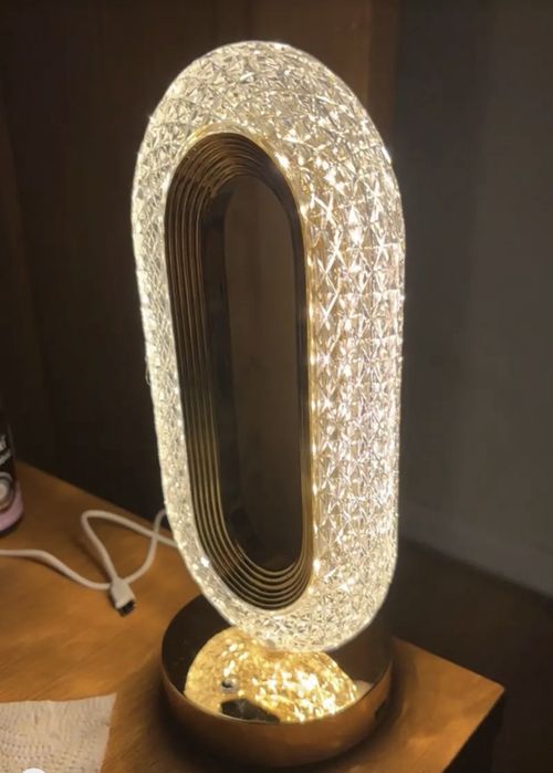 Продам новый светильник