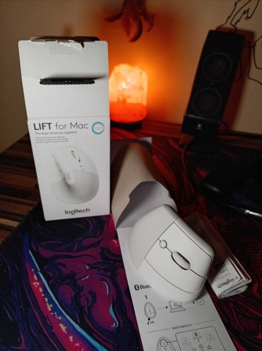 Ергономична Безжична Мишка Logitech LIFT Vertical