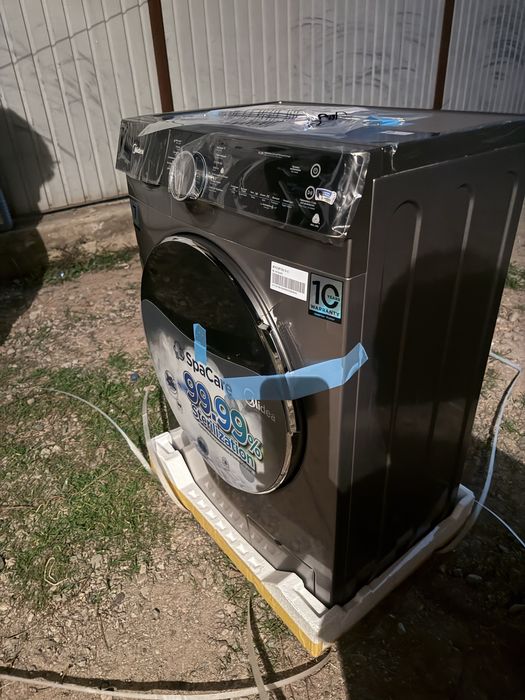 Стиральная машинка новый 1 месяц только