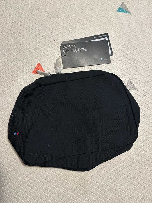 BMW M Несесер за тоалетни принадлежности - Чудесен Коледен подарък