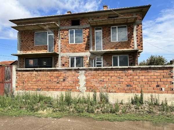 Продава се Къща в с. Градина, Област Пловдив - 287 кв.м за 175 €/кв.м - Снимка #1