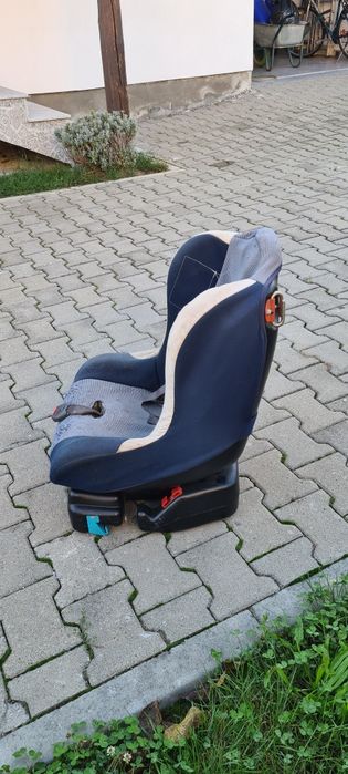 Vând scaun copii pentru auto.