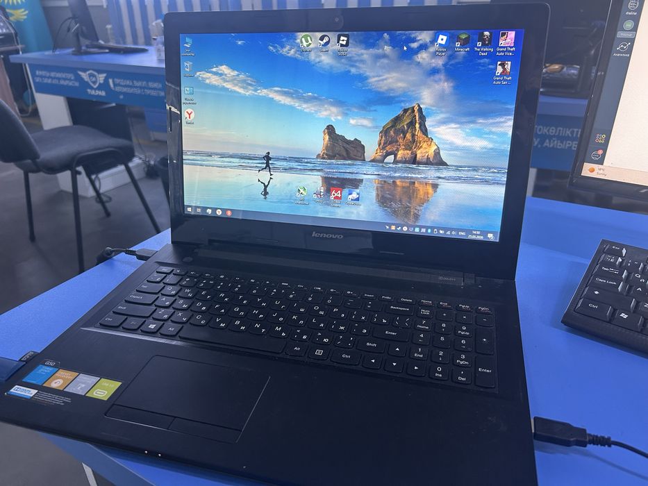 Ноутбук Lenovo 17,3” диагональ