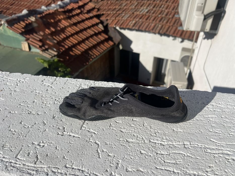 Боси Обувки Vibram Five Finger 38.5