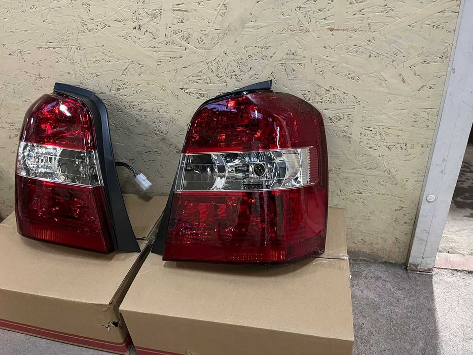 Фонарь Тойота Хайлендер 2004- / Toyota Highlander 2007