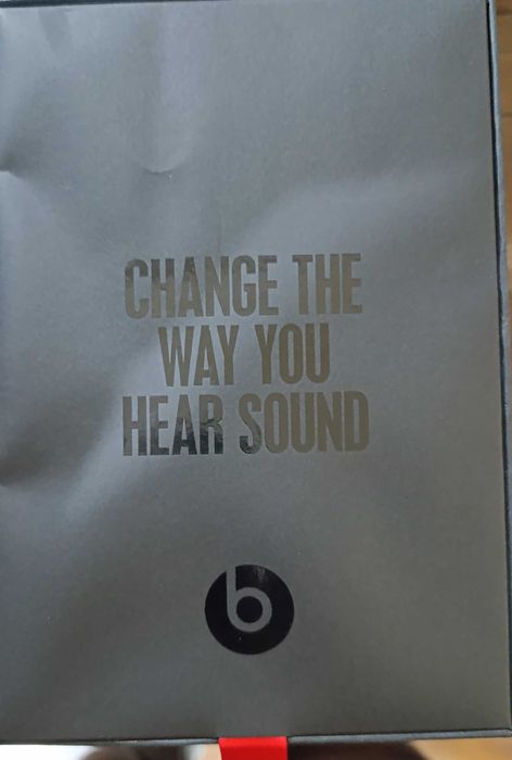 Beats Studio 3 -- беспроводные наушники