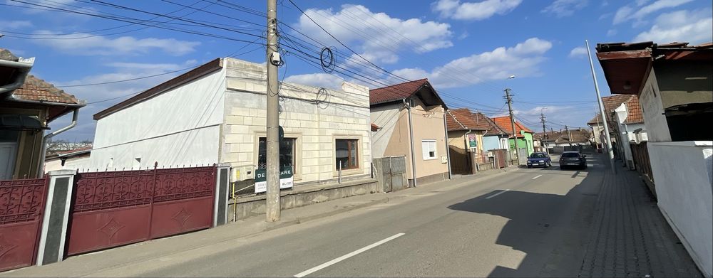 Casa de vanzare, 5 camere, nou renovata!