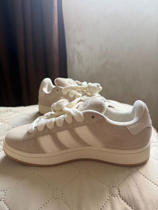 Продавам чисто нови Adidas Campus