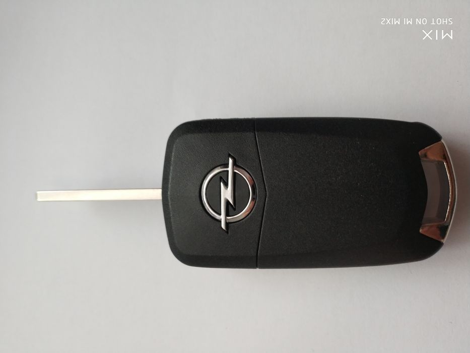 Кутиика за ключ opel astra h,zafira b,Signum, Corsa, Meriva, Omega..