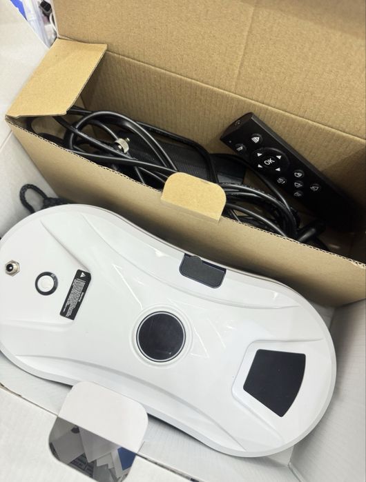 Робот мойщик окон/ Терезе тазалагыш робот