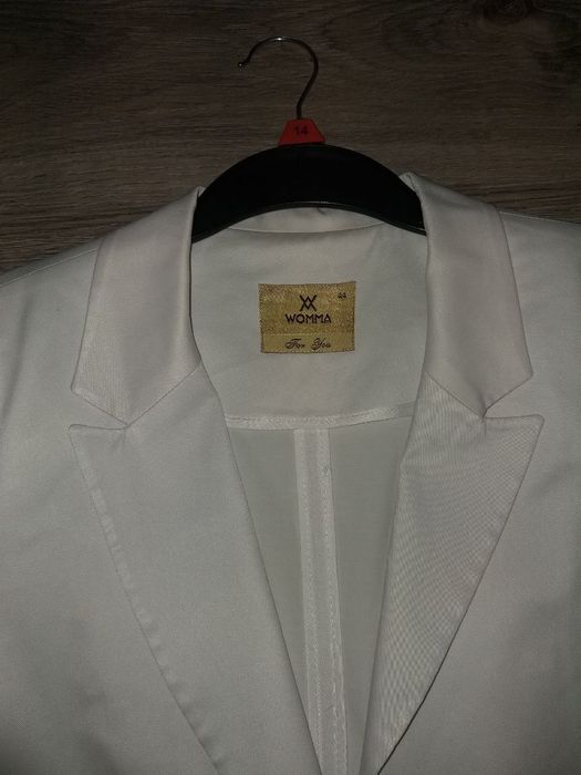 Классический костюм на девушку( женщину)