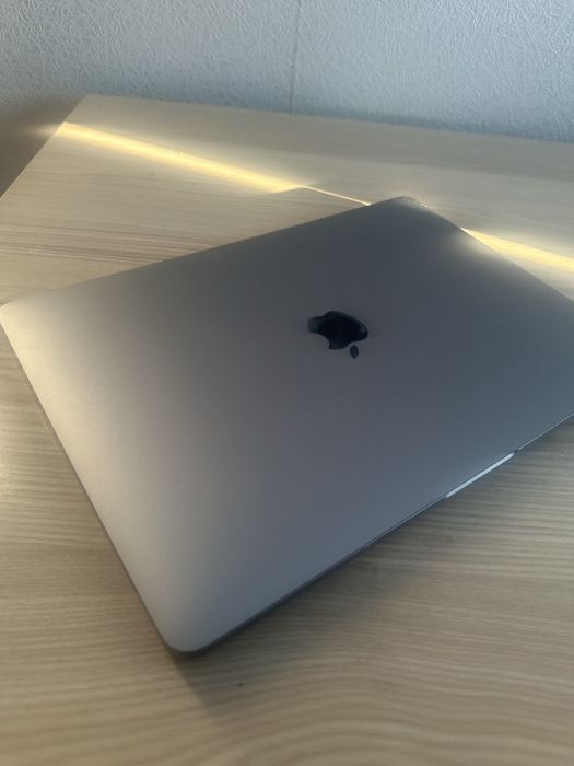 Макбук Про м1 2020