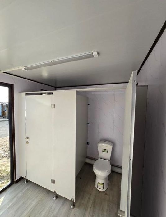 Модульный туалет из контейнера