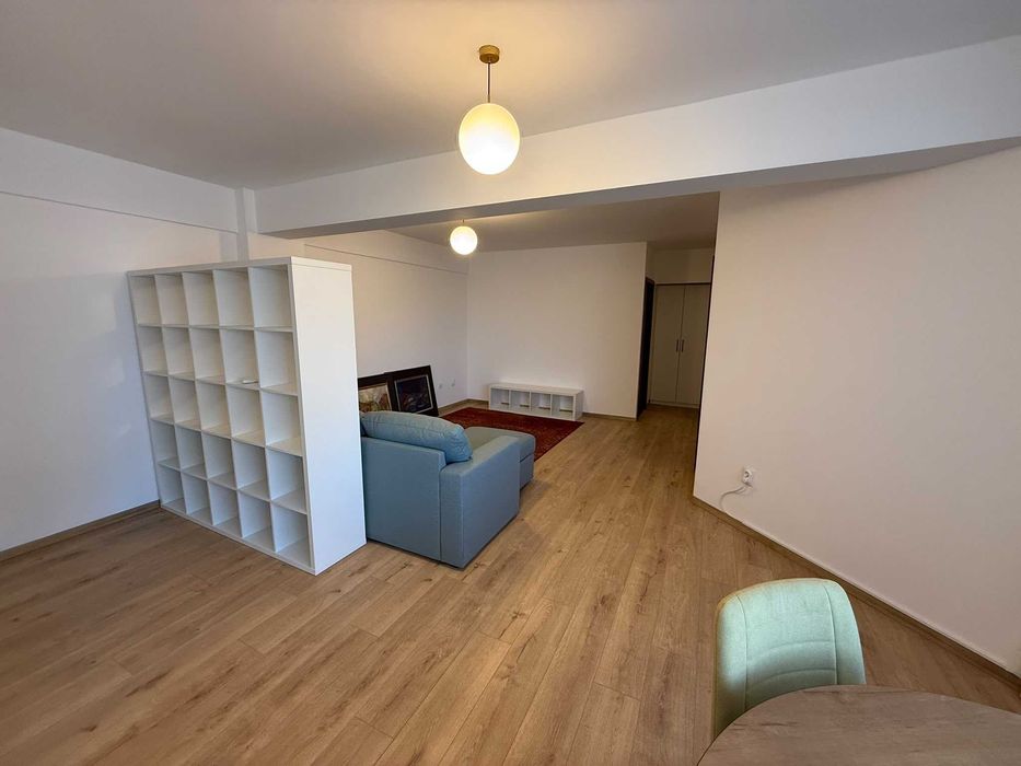 Inchiriere apartament, strada Bucuresti, zona Farmec + Garaj subteran- 690euro