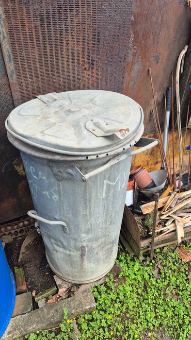 Горещо, дълбоко поцинкована Кофа / Варел за боклук, 120л.