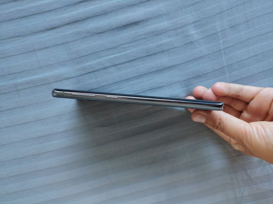 Vând Samsung s10 in stare f buna