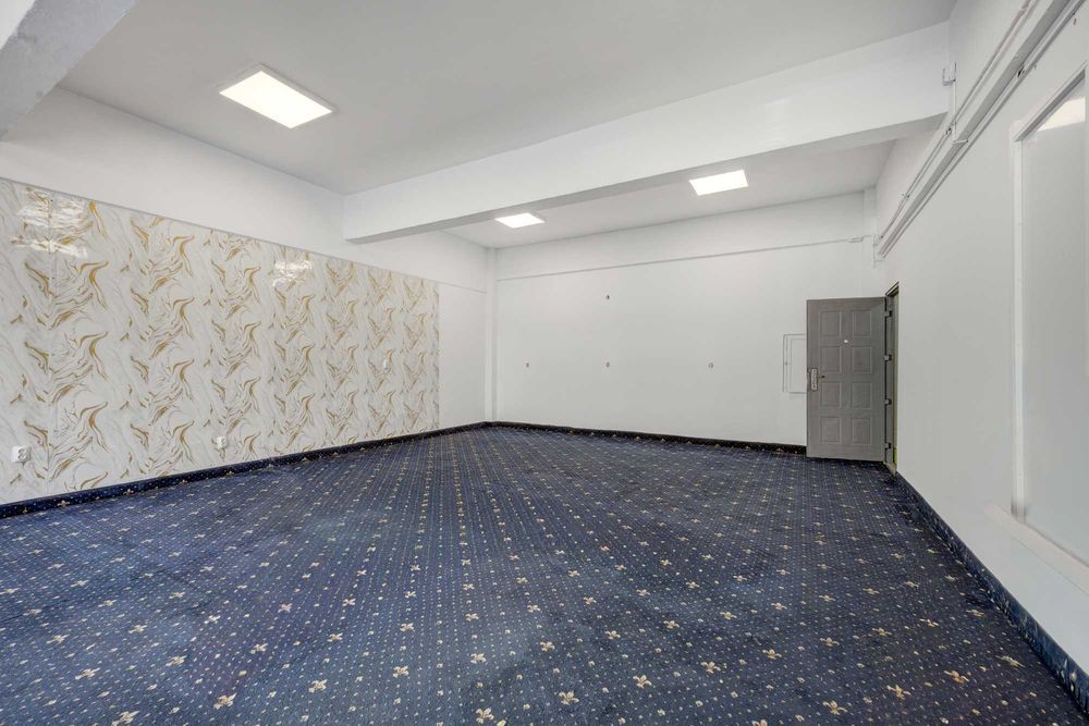 Spatiu comercial stradal 63 m.p. in Complex Baicului stradal