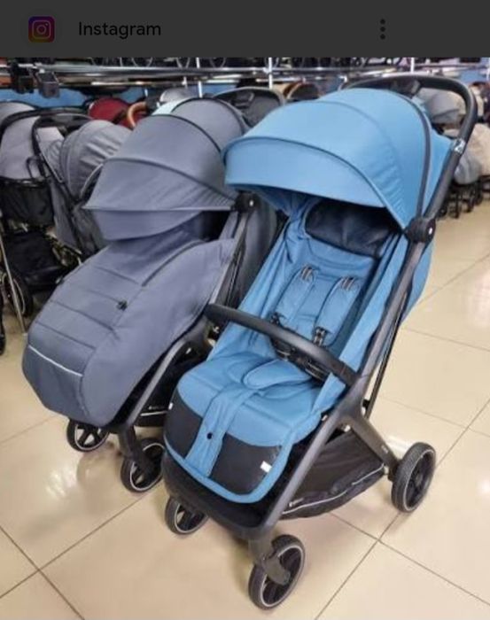 Коляска прогулочный