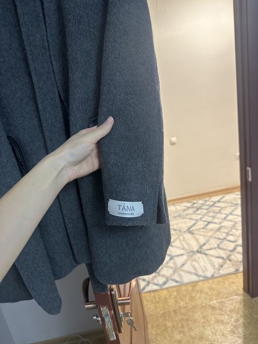 Продам щерстеное пальто