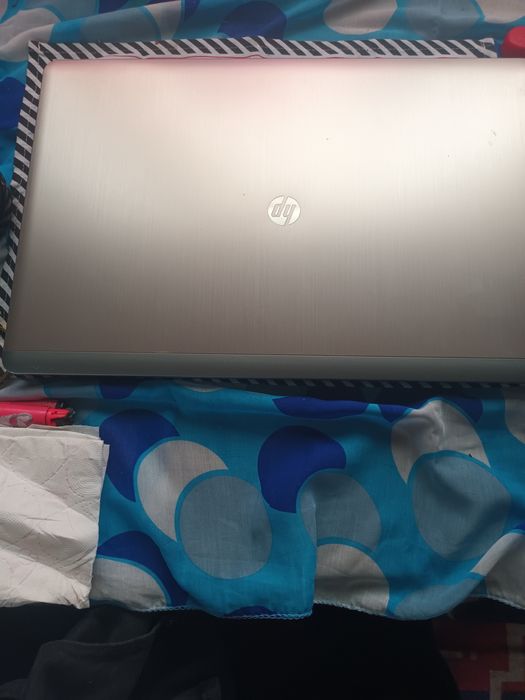 Vând laptop probook