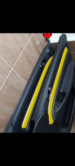 Vând fete de uși de A4 b5