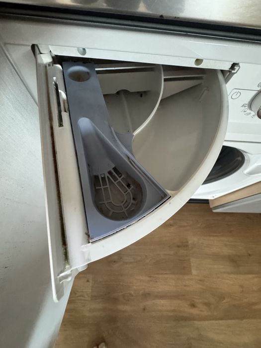 Пералня Whirlpool 9 кг – Inverter – Тиха – Отлично състояние