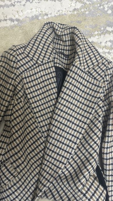 Пальто совершенно новое