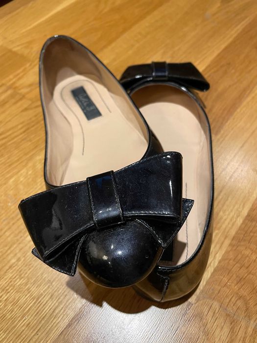 Balerini Cristhelen B. din Piele Lacuita