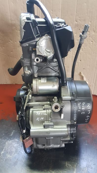 KTM  DUKE  690 an 2019 56oookm KTM LC8 1290 duke adventur