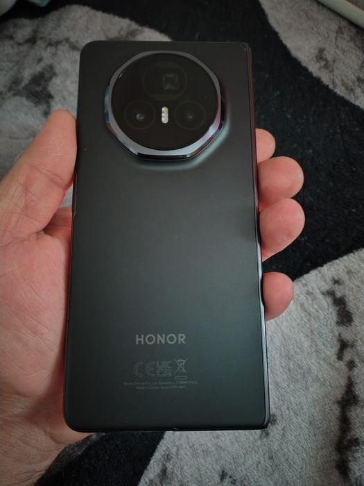 Honor magic v3 stare foarte buna