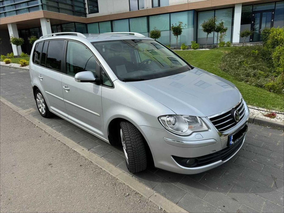 Vokswagen Touran 1.9 TDI (105 CP) - 7 locuri