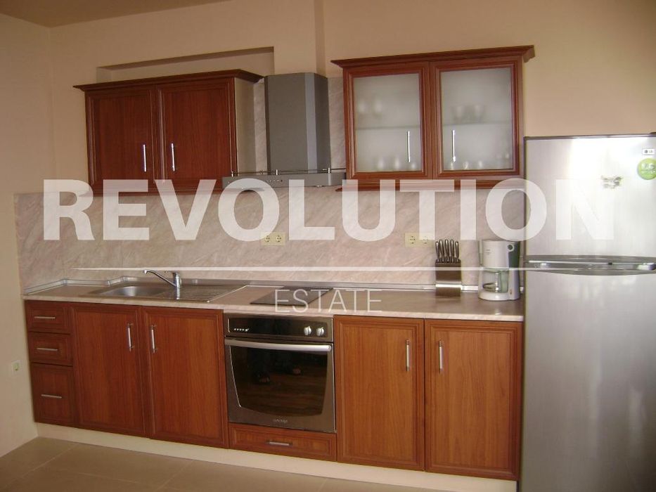 Дава се под наем Тристаен апартамент в Варна, Виница - 75 кв.м за 1000 € - Снимка #1