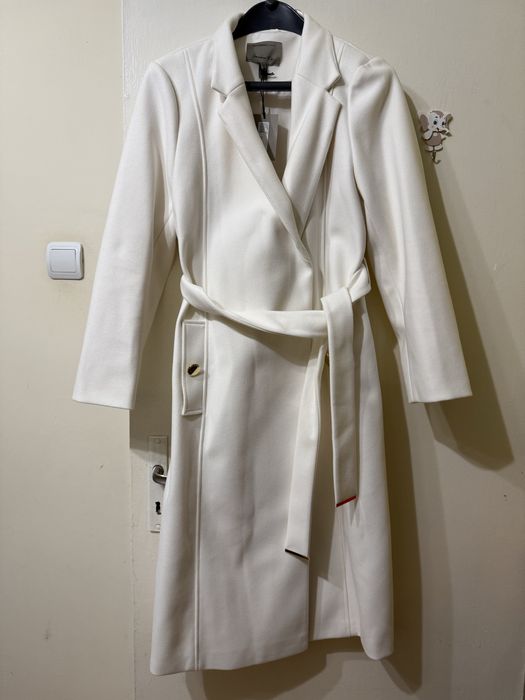 Палто бяло- ново от Англия