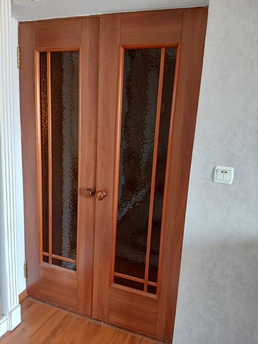 Двери межкомнатные двойные
