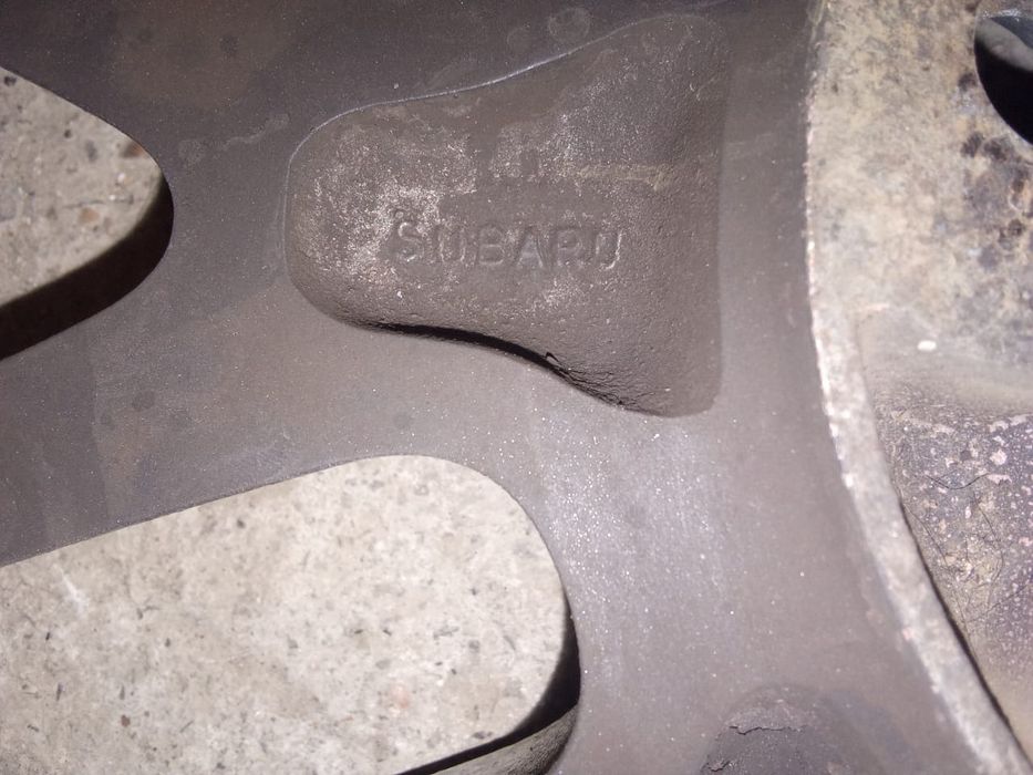 Продам комплект резины