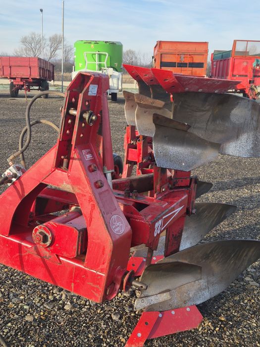 Plug reversibil 3 brazde cormane Naud