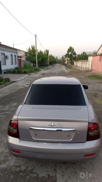 LADA PRIORA sotiladi