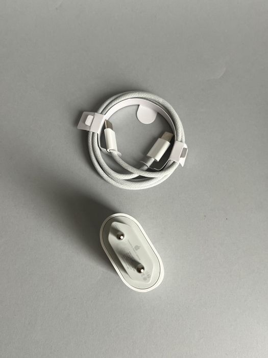 Оригинално зарядно за iPhone 15/16/17 (адаптер и кабел за айфон) Fast