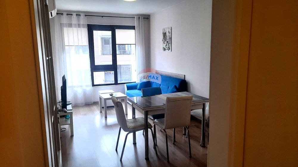 Дава се под наем Двустаен апартамент в Варна, Левски - 70 кв.м за 528.36 € - Снимка #2