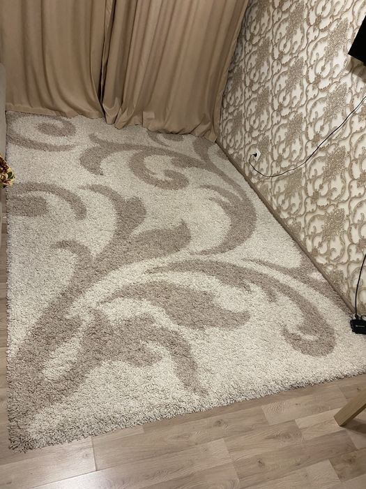 Ковер в хорошем состоянии