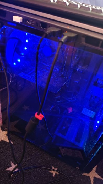 Sistem PC vine cu windows