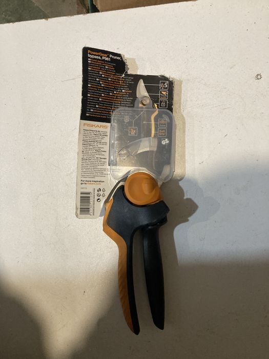 Foarfeca FISKARS PowerGear P961, L, otel