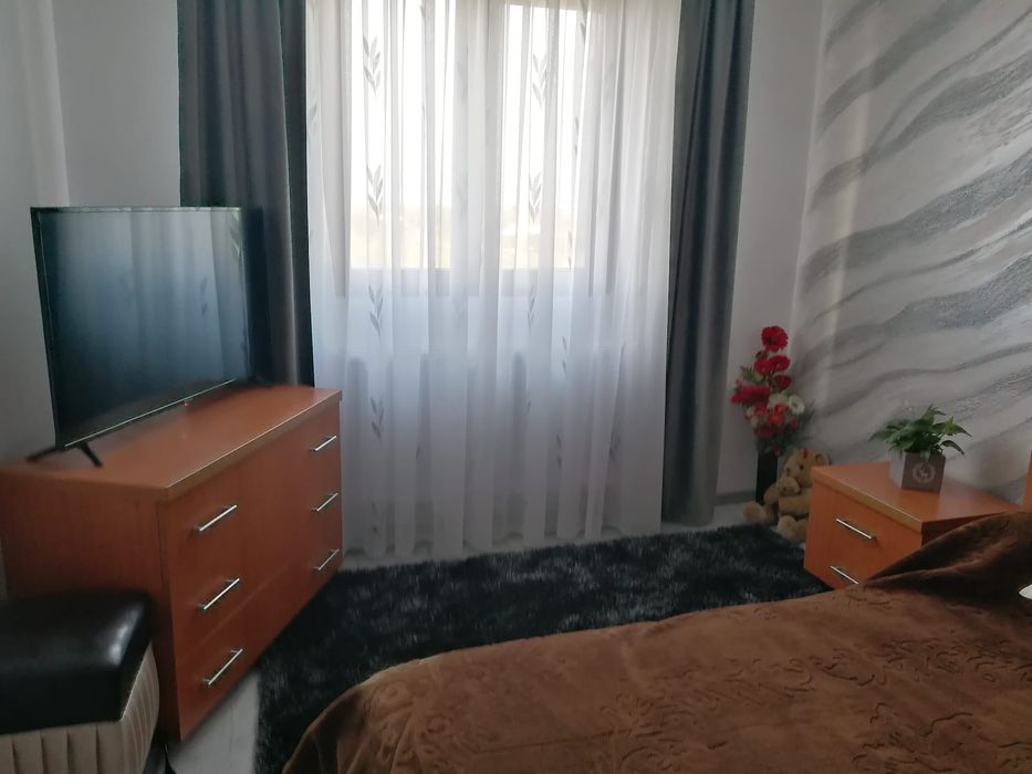 Închiriez apartament regim hotelier