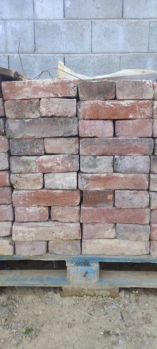 Cărămidă veche din demolari