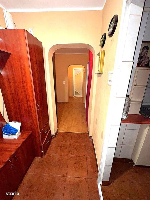 97.000 Euro, 4 camere decomandate, etaj 8 din 11, Micro 18