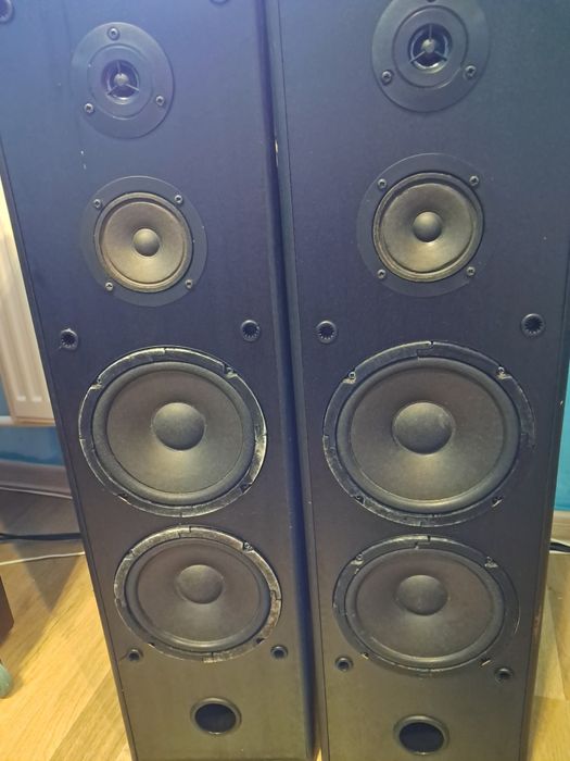 Boxe AC-220  Germania