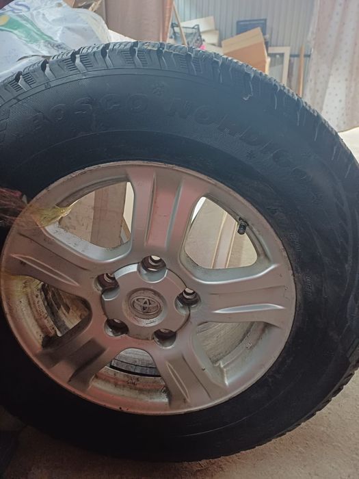 Диски R18 оригинал тойота