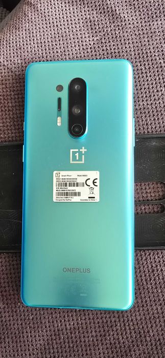 Телефон One plus 8 pro