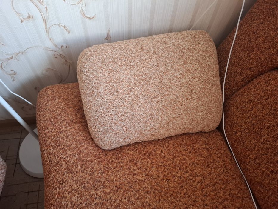 .Продам 2,3 диван в хорошем состоянии.