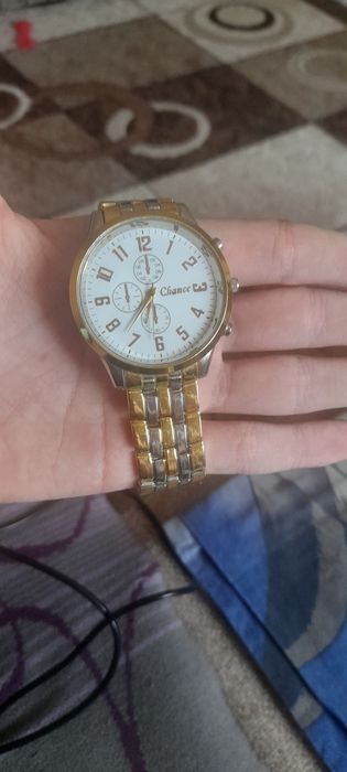 Un ceas de mână fainuț